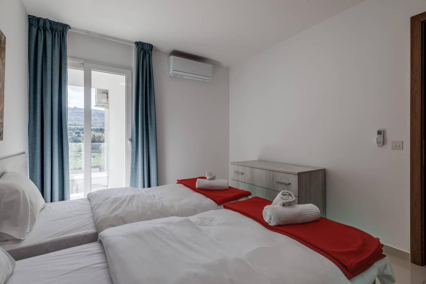 9ten11 Seafront By Homely 公寓 Mellieħa