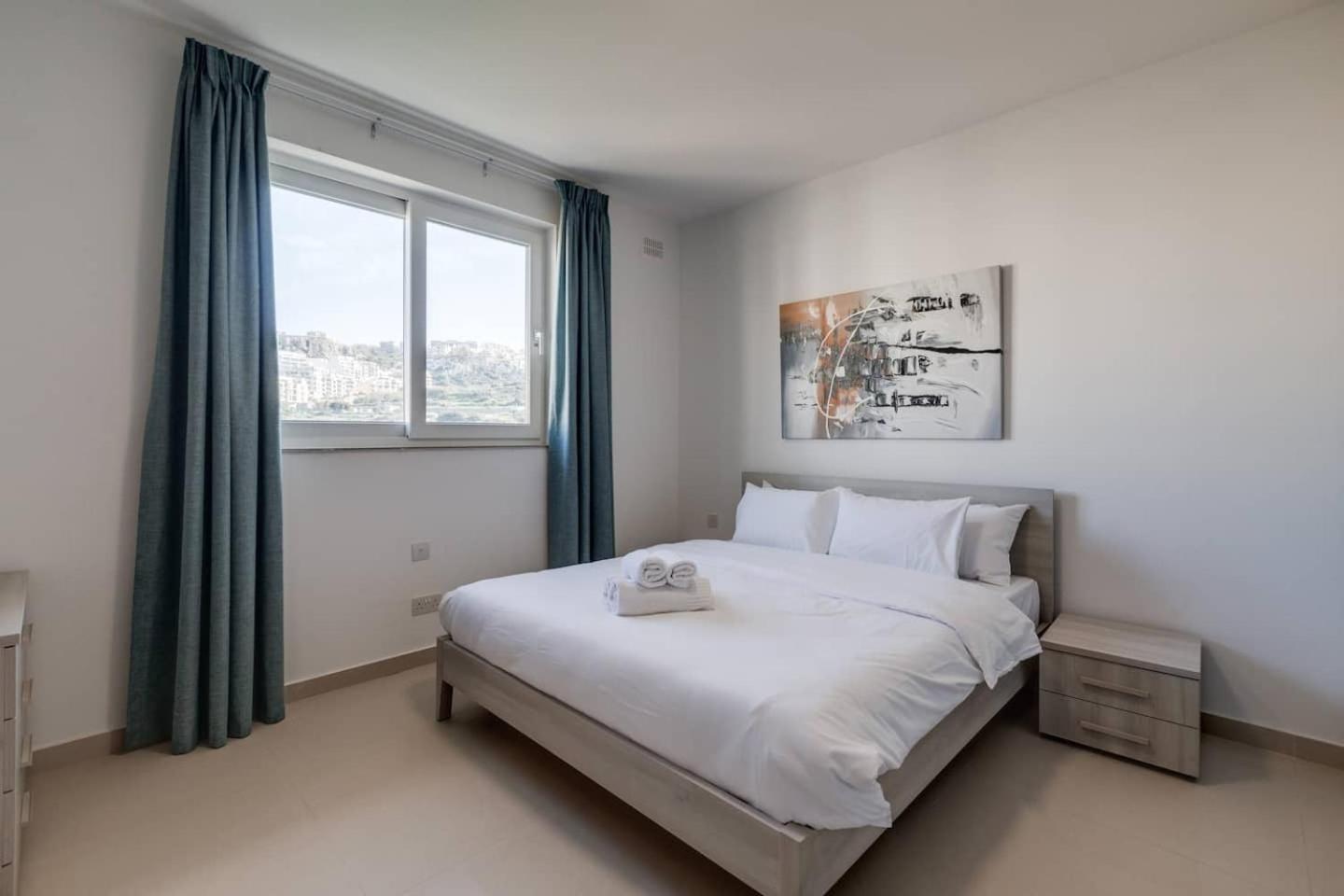 9ten11 Seafront By Homely Апартаменты